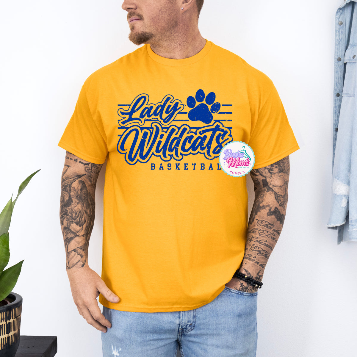 Men’s Old School Lady Wildcats Basketball Tee/Sweatshirt